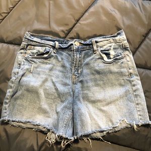 Old Navy Size 6 Women’s Jean shorts